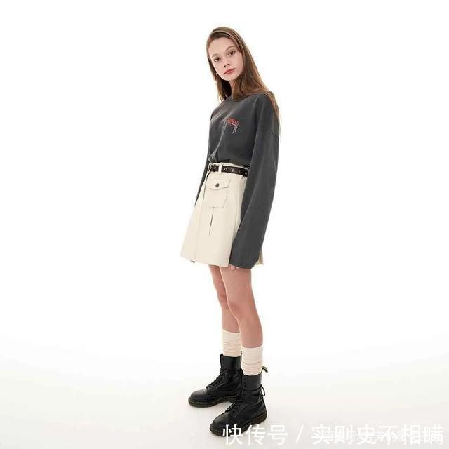 「也可以搭配」卫衣+什么最好看