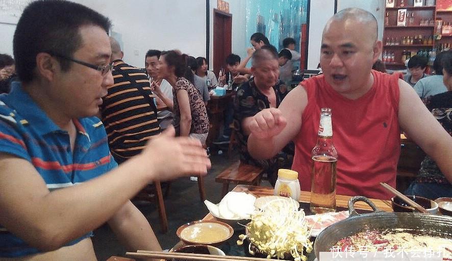  工作：有的农民整天喝酒打牌，却又不缺钱，这是为什么呢？