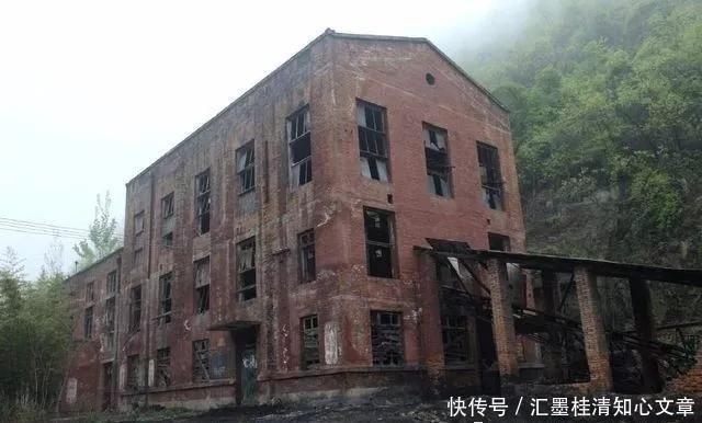 河南深山神秘兵工厂，职工家属两万，地师级，建筑破败荒草丛生