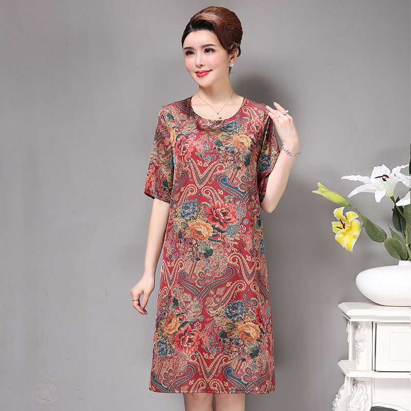 哇!今年流行的妈妈装太美了，显瘦显档次，忍不住给59岁婆婆买