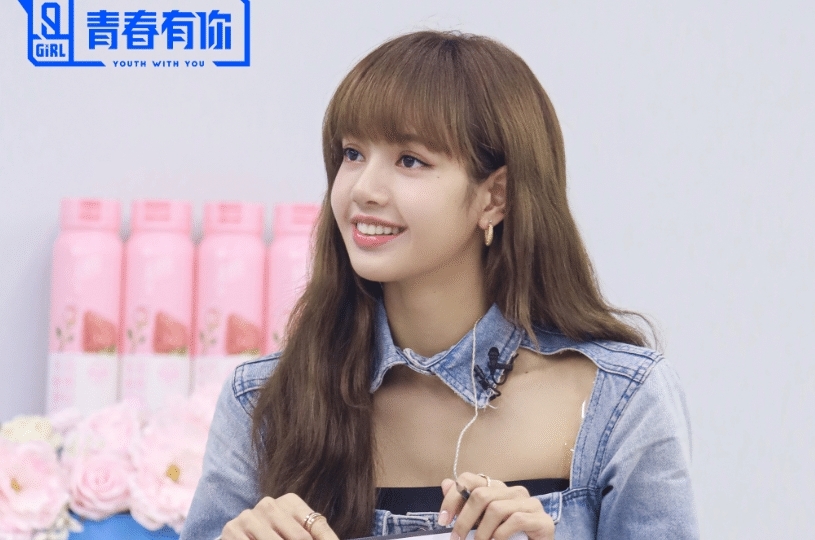 学员:Lisa《青你2》主题曲,与学员差距一望即知,堪称教科书级别
