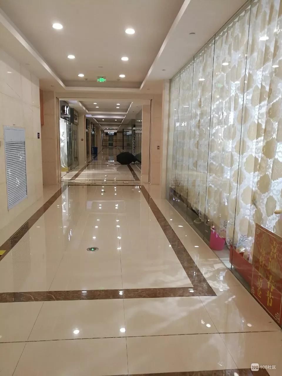 即将衰败?海宁皮革城如今竟空空如也，是传说中的“鬼城”?