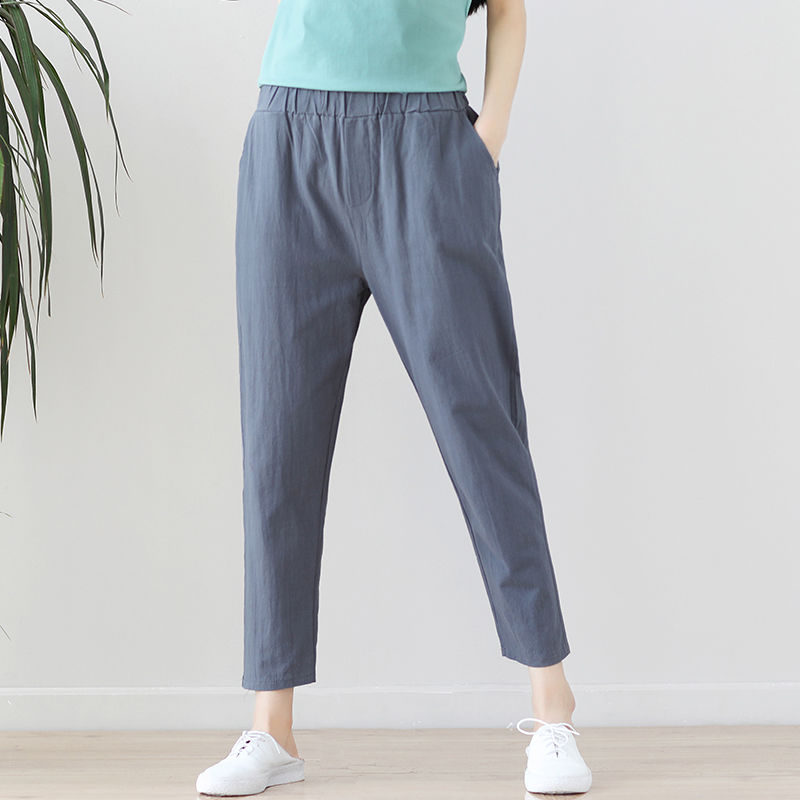 还在穿过时的牛仔裤，早秋流行“立秋裤”，一款比一款嫩的慌