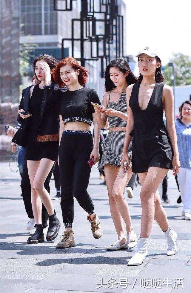 女生一定要穿的玲珑有致，才能让直男血脉喷张