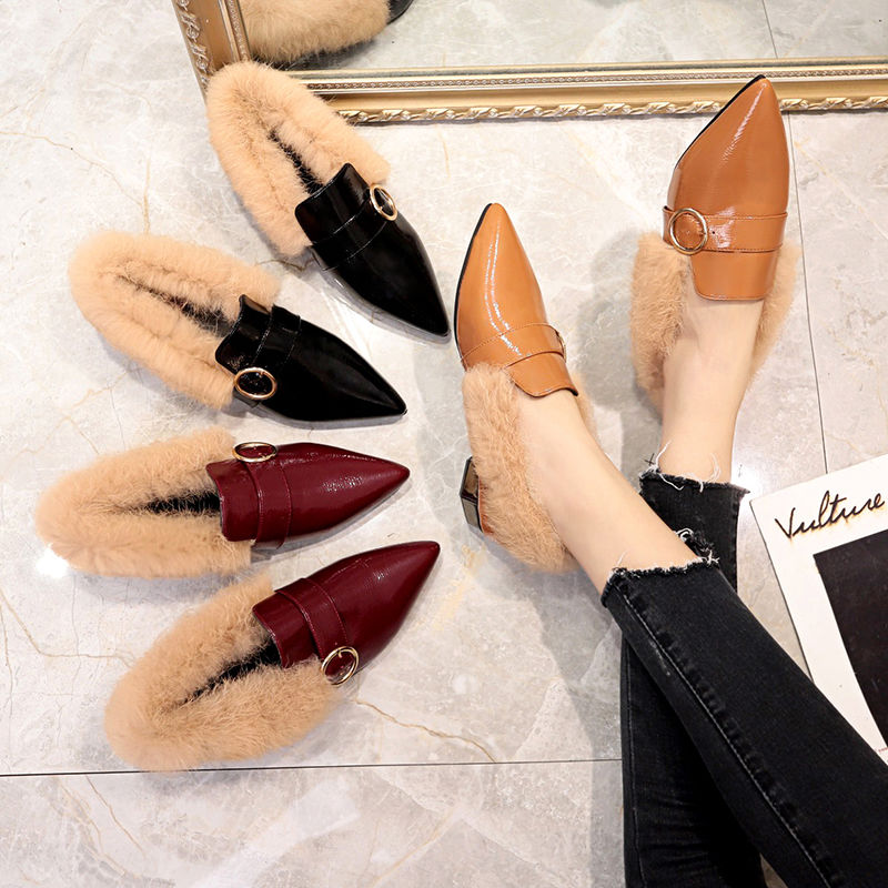 1米58的媳妇!真的超会打扮，穿上这款尖头鞋，显高又迷人