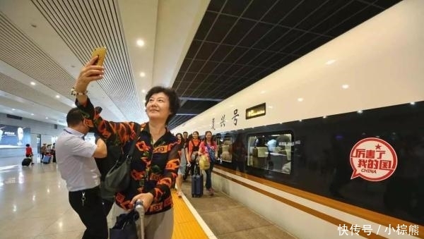 韩国网友热议: 中国成功试运行时速605km高速列车