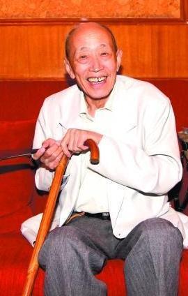 曝北京人艺表演艺术家朱旭去世，刘晓庆陶虹悼念，后经证实为谣言