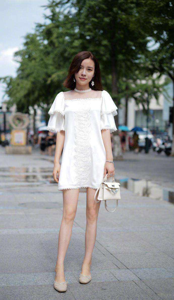 杭州街拍, 时尚的搭配更能点缀你的美!