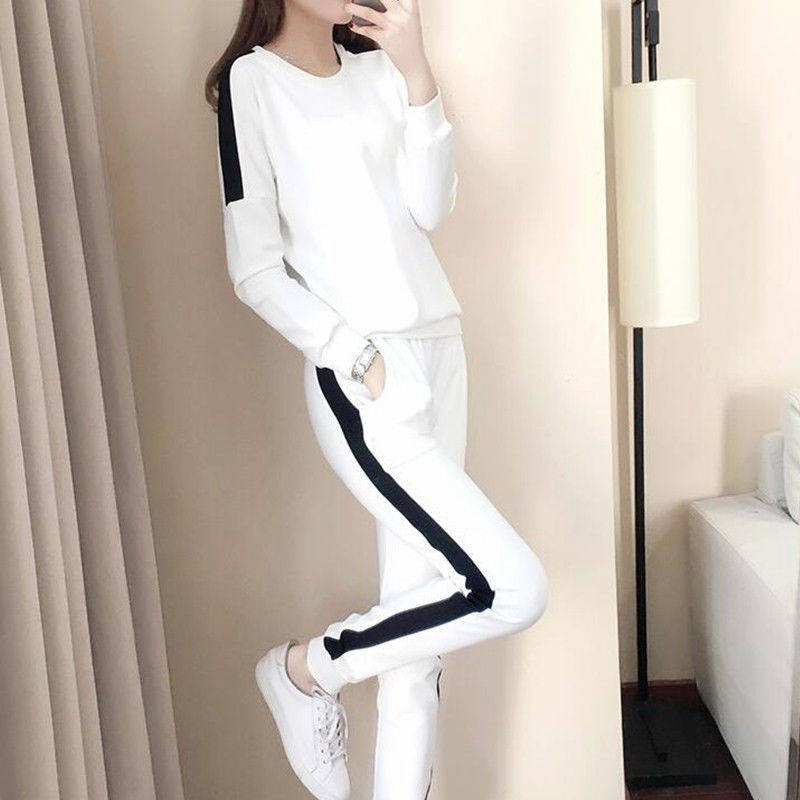 立秋后，裙子、阔腿裤可以扔了!新上的欧货套装，适合小个子女人