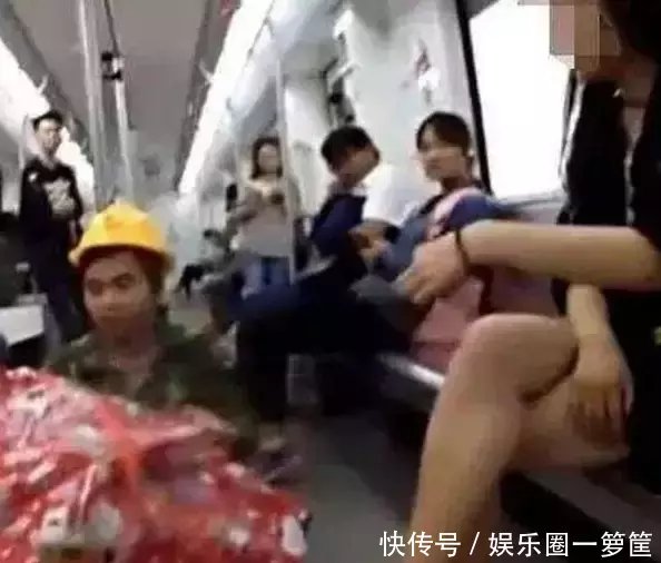 农民工穿工装坐地铁遭女子嫌弃，接下来的一幕让人不淡定！