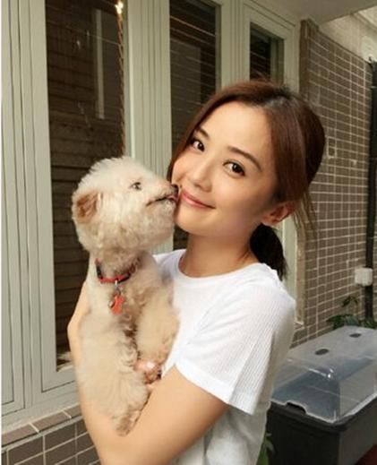 娱乐圈一本正经撒谎，被网友戳穿的5大明星，真是一个比一个尴尬