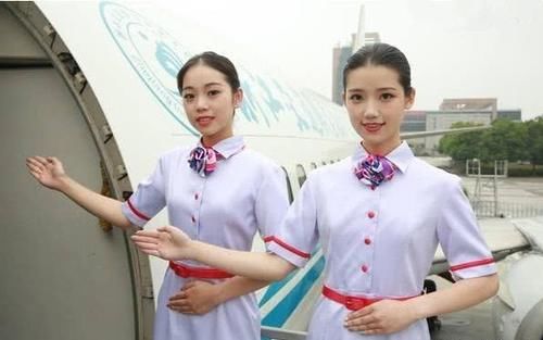  饭量■火车上那么多人，为何车上的盒饭卖不动？乘客：和我们没