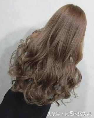 头发散下来的季节到了，你可以换款发型了，各种年龄段都有！