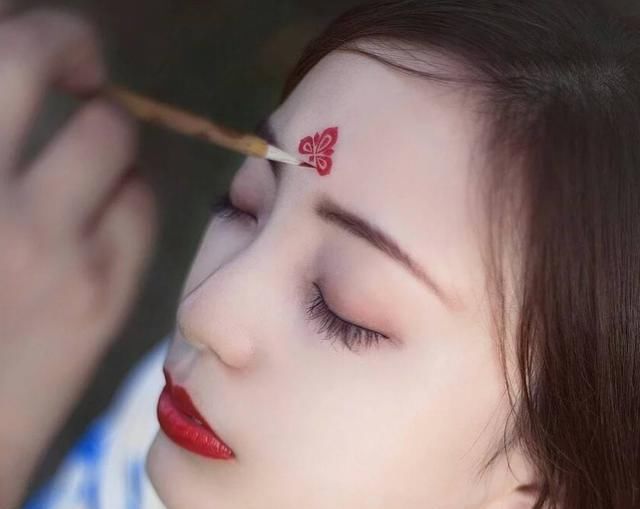  『孩子』爱美之心,人皆有之,古代的化妆品都叫什么?
