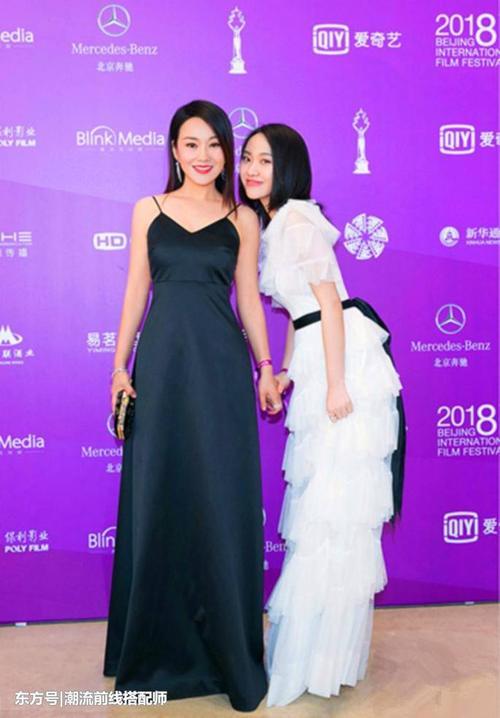 闫妮厉害，穿白色连衣裙真惊艳！网友：身材这么好，只有27岁吧