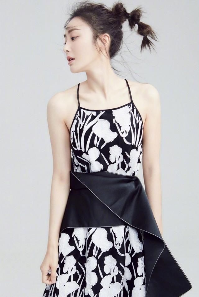 37岁的秦岚扎了“糖葫芦辫”秒变20岁少女,这效果堪比整容!