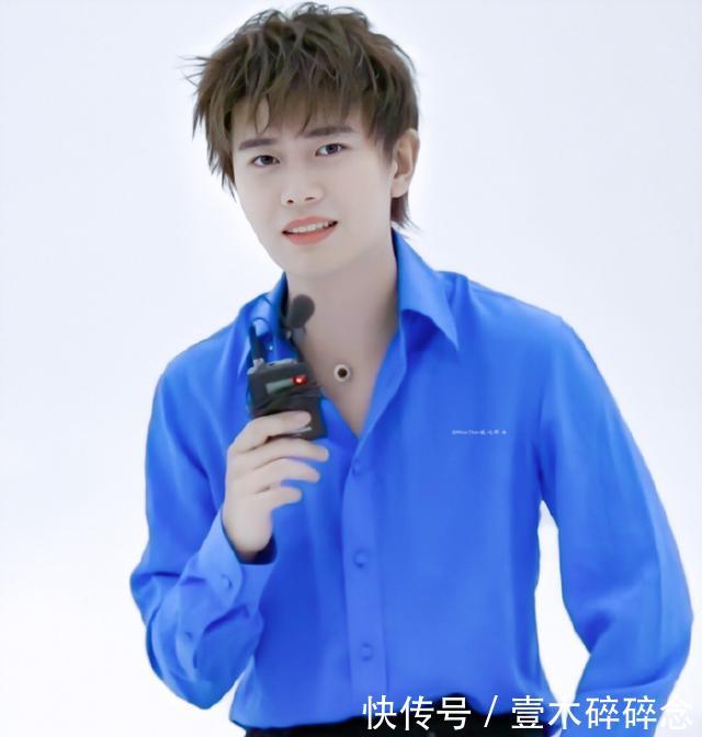  「代表」话唠艺人任嘉伦：我平平无奇！嘉人：你是语文课代表！
