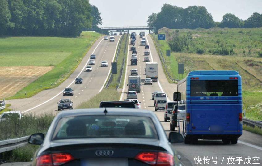 车主日常被高速限速规定困惑！交通部：我要是不限速，你敢跑吗？