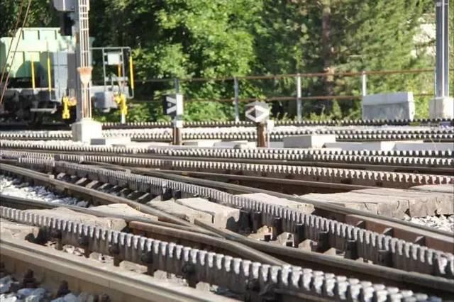 阿尔卑斯冰原列车,踏上瑞士最美风景之旅