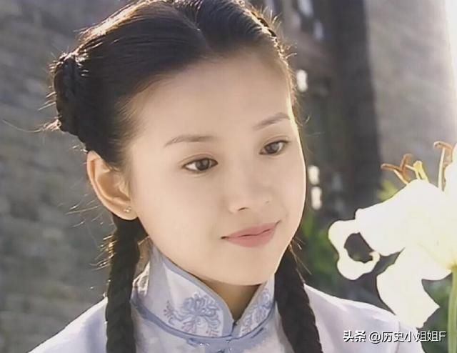 #反对#她不顾父母反对嫁给老师,婚后生2对龙凤胎,大女儿家喻户晓