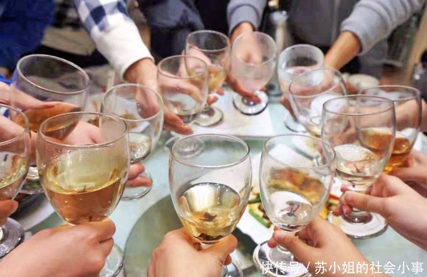 女子醉酒回旅馆走错房间,折腾一宿全身酸痛,男