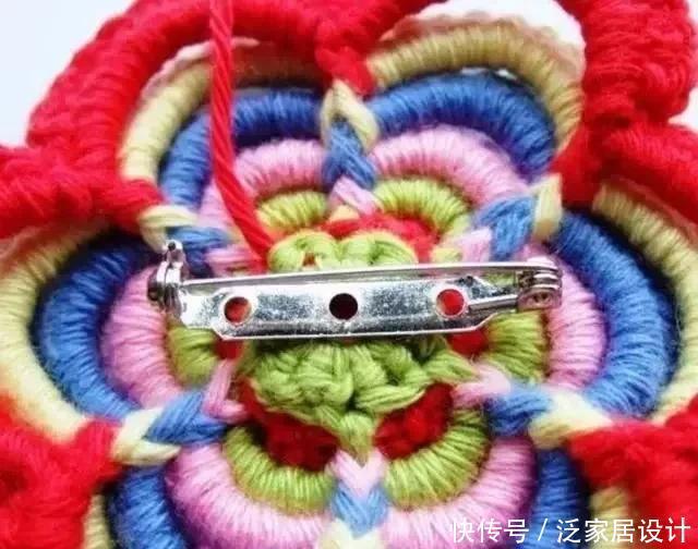 小花|钩编5层立体小花,用它制作装饰品很漂亮,喜欢就钩一朵吧