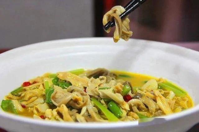  『荠菜』又是一年春食时！春天里的江南人，是如何把“鲜嫩”吃得出神入化的？