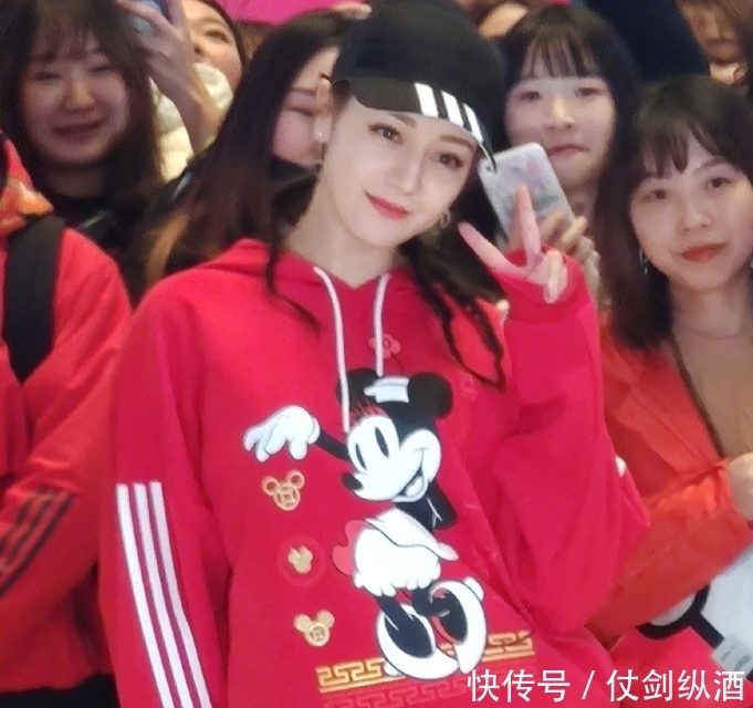 滤镜■热巴才是真正的“生图杀手”,去掉美颜和滤镜,这颜值真实的吗