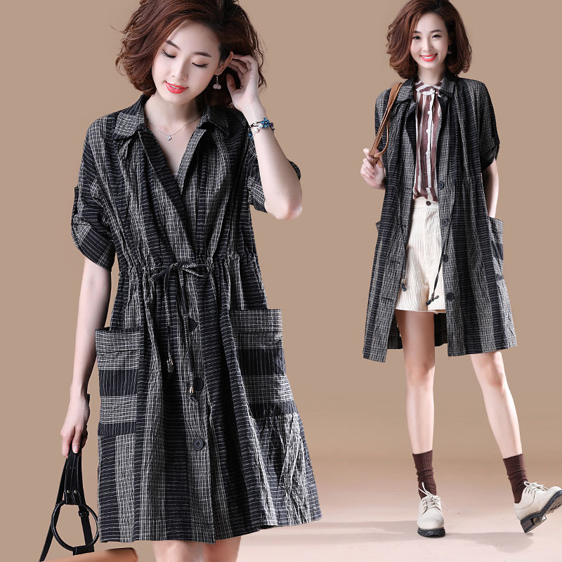 别买死贵死贵的皮草了，今年流行这9款风衣，洋气百搭还便宜