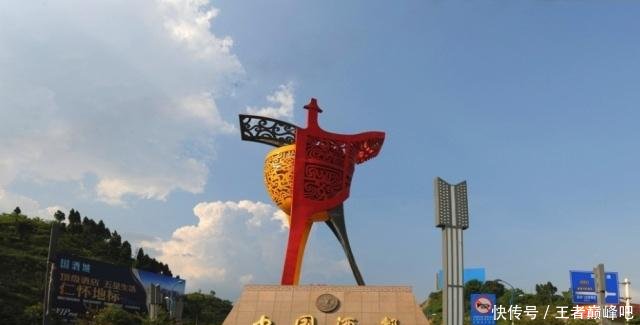 中国最特别的两座城市，地处一南一北，名字也刚好相反