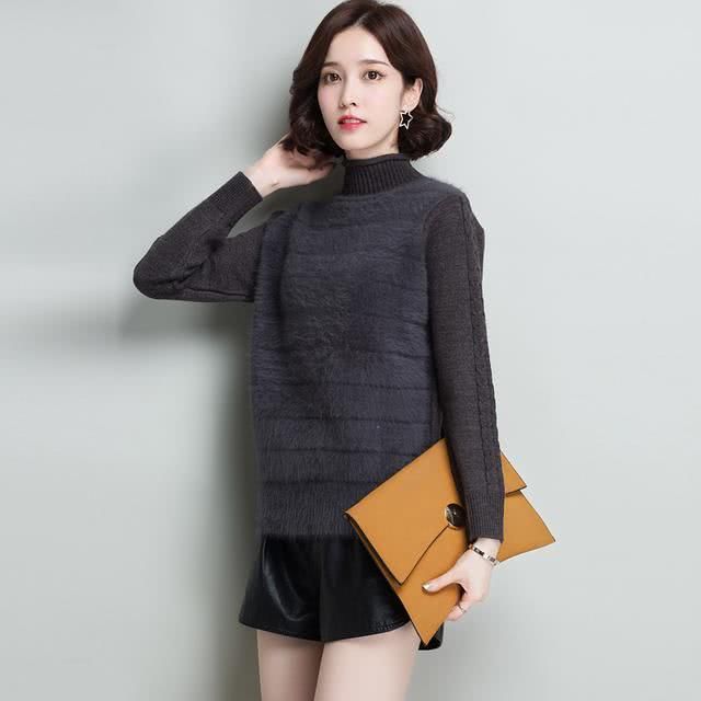 女人尽量别要的打底裤配大衣,今年流行这样的针织衫,美翻了!