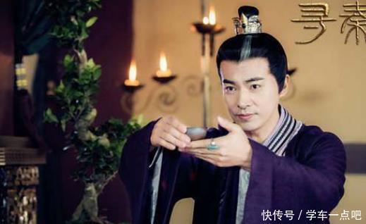 蔡少芬:他曾三度恋上蔡少芬,凭借帅气外表红极一时,如今混成这样
