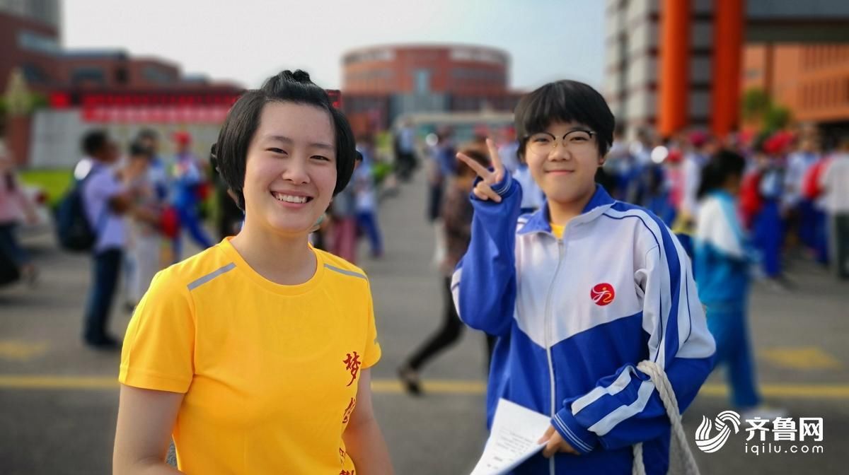 济南中考第一天 5.88万考生自信走出考场