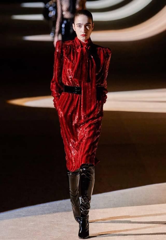  『系列』一场关于女性自我解放的革命：Saint Laurent 2020秋冬时装系列！
