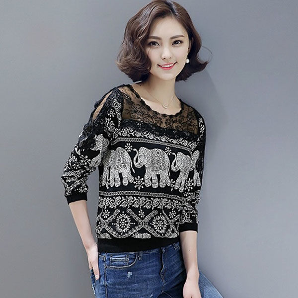 老婆一米55,但从不穿高跟鞋,穿这“小衫”+牛仔裤,显高到爆