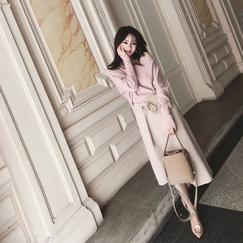 怪不得嫂嫂把旧裙子全扔了，今秋流行:晚晚风套装，洋气百搭美