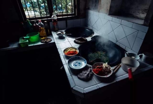  更换|限制煤炭取暖，国家补贴更换天然气，农民却不买账，这是为