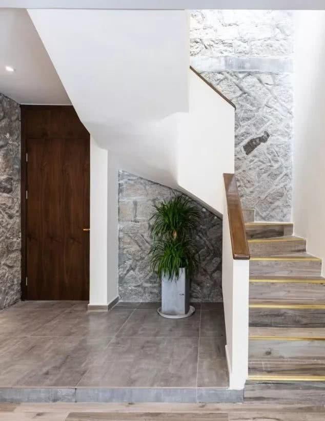 是什么让城里人抢着往干坑跑，莳光·山居让你忘记时间！