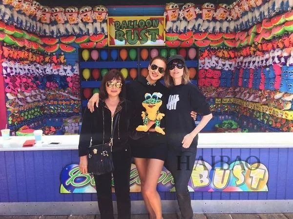 吃瓜| 甩掉30亿C罗为富豪男明星生娃?这枚超模才叫开挂!