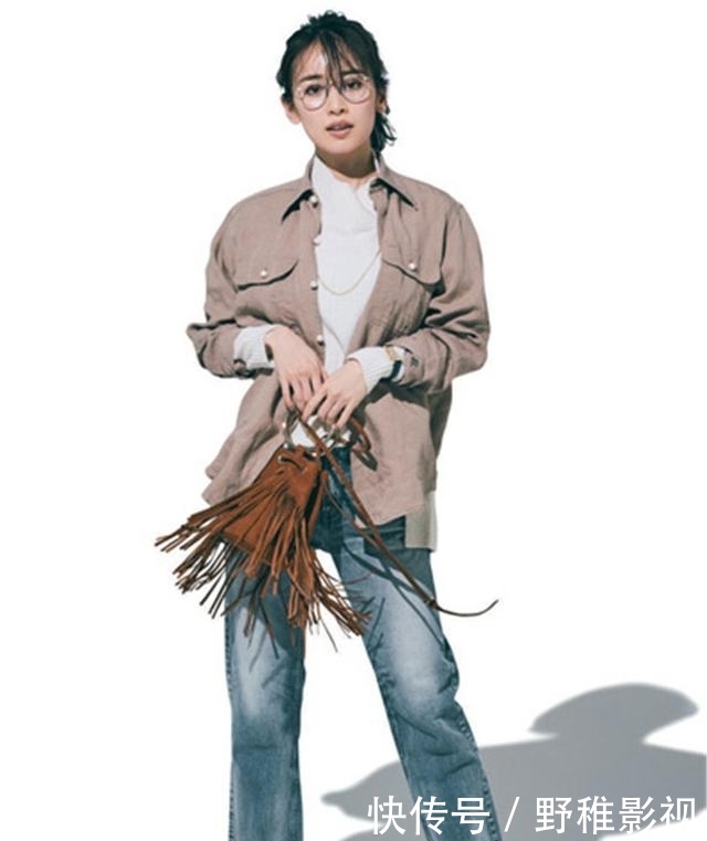 清纯■穿搭小技巧:春天米色衬衫风,不仅清纯高雅,还时髦上天!