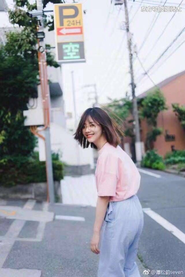 28岁的谭松韵没洗脸只涂口红就拍照, 真的是有颜任性啊