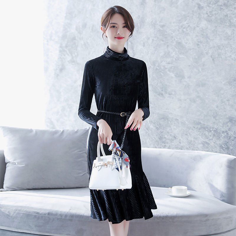 表姐130斤,打扮美!初秋不穿裤,挑这5xl裙,美得一愣一愣