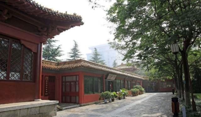 国内最无奈的故宫，曾经比北京故宫还要辉煌，如今却没什么游客!