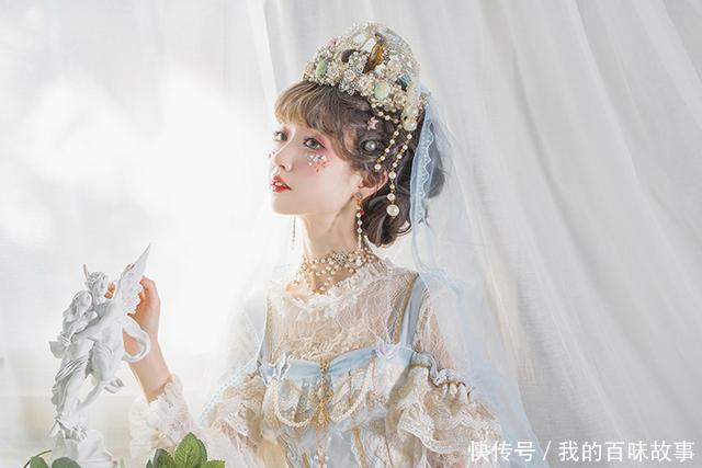  #闺蜜#女生在闺蜜生日会上穿花嫁Lolita，闺蜜的反应过于真实