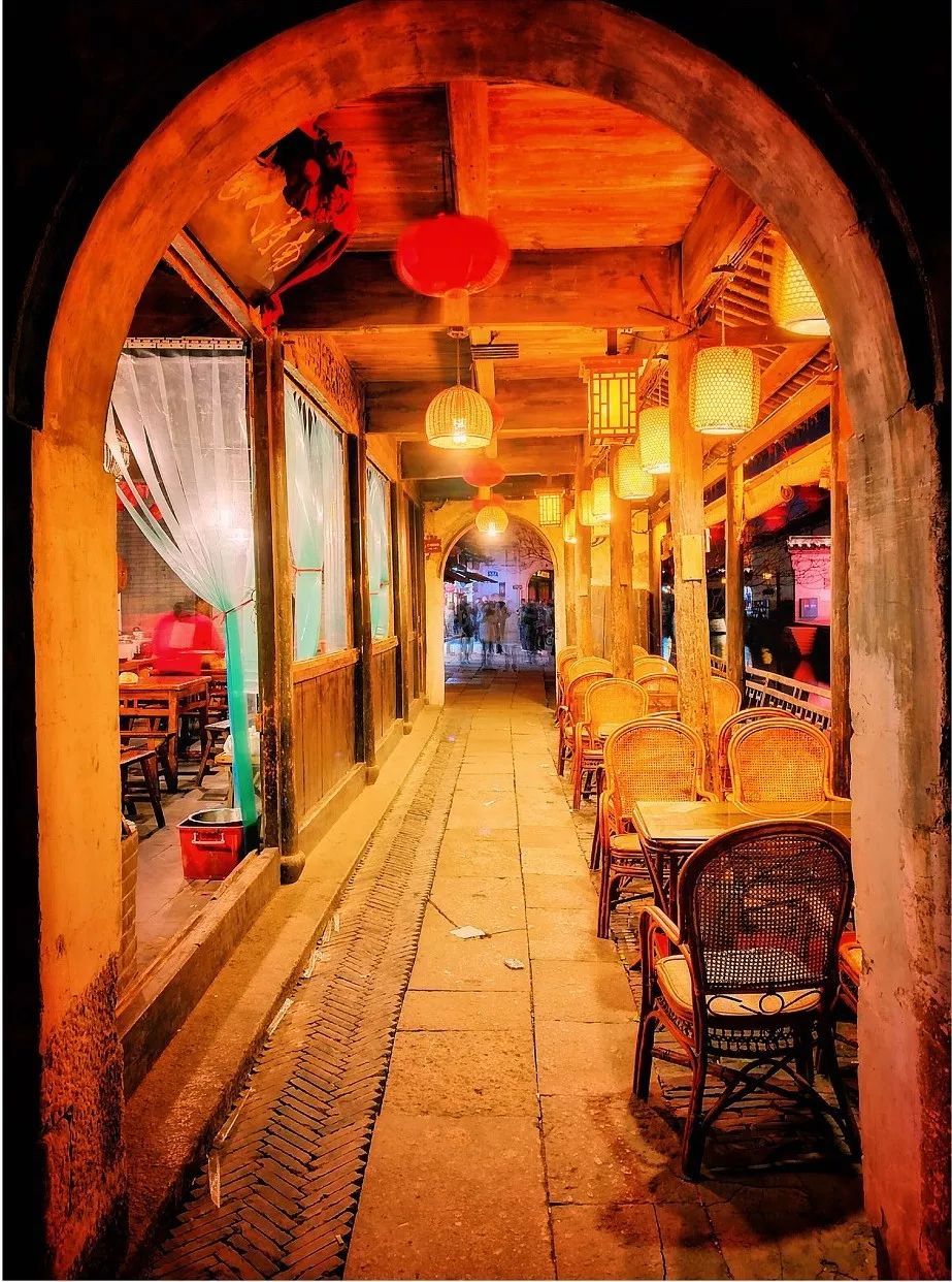 没有乌镇周庄盛名，它是中国第一座被列入世界文化遗产的江南小镇