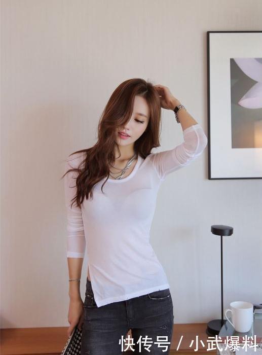 白色T恤配牛仔裤: 你的美已超越连衣裙, 美出新高度