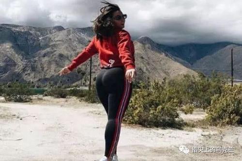 乌克兰的胖模特,没想到竟这么惹人爱,网友:还得看脸!