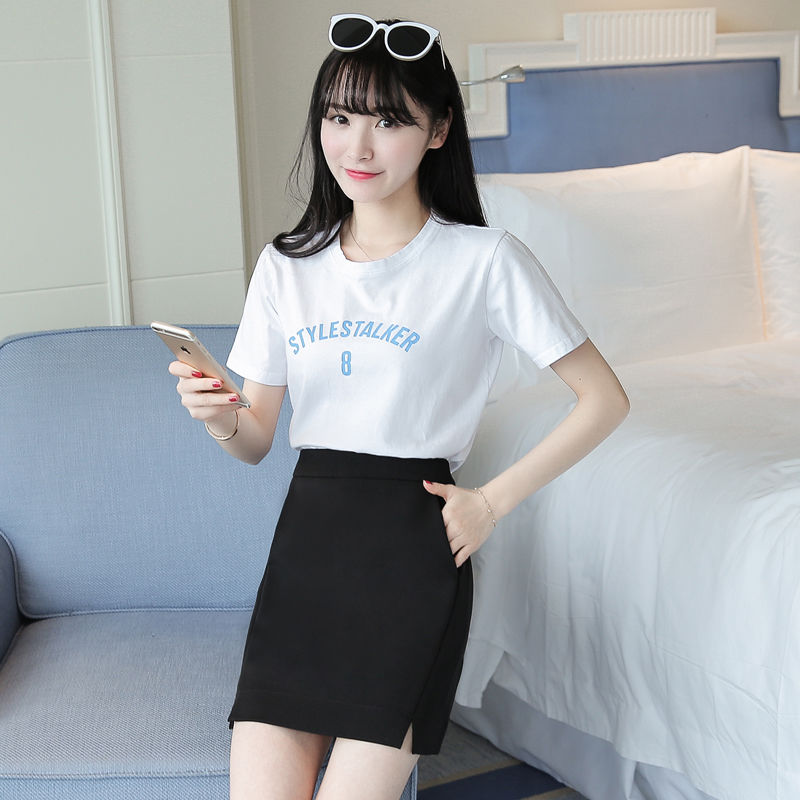 有肚子的女人要穿“宽”点，试试下图高级女裙，胖人穿出时髦感