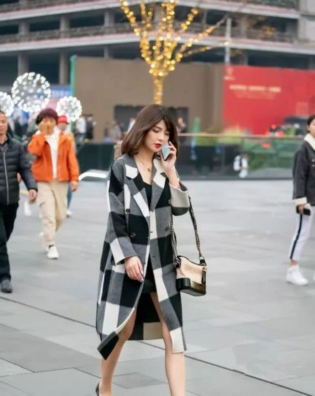  小姐姐|路人街拍:优雅多姿的小姐姐,仙女气质十足,非常有女人味