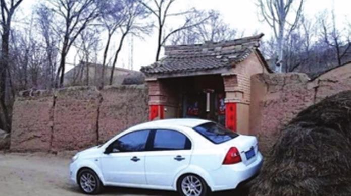  耳光|农村“怪象”，有车和没车的差距到底多大车主被现实抽了耳